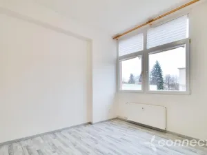 Prodej bytu 2+kk, Zruč nad Sázavou, náměstí Míru, 36 m2