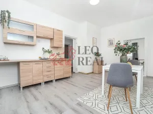 Prodej bytu 3+1, Údlice, Náměstí, 90 m2