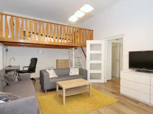Pronájem bytu 2+kk, Praha - Smíchov, Grafická, 42 m2
