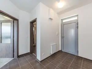 Pronájem bytu 2+kk, Praha - Kyje, Federova, 39 m2