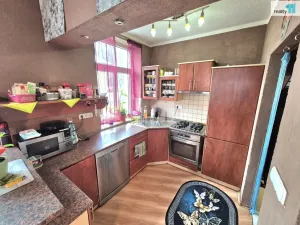 Prodej bytu 4+kk, Aš, Hlavní, 88 m2