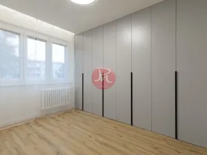 Prodej bytu 3+kk, Ostrava, Kischova, 58 m2
