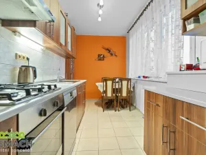 Prodej bytu 3+1, Uherské Hradiště, Bedřicha Buchlovana, 75 m2