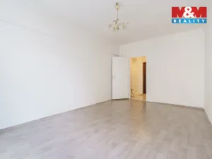 Prodej bytu 2+1, Karlovy Vary, K. Čapka, 55 m2