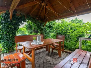 Prodej bytu 3+kk, Dvůr Králové nad Labem, Klazarova, 390 m2