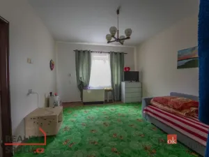 Prodej bytu 3+kk, Dvůr Králové nad Labem, Klazarova, 390 m2