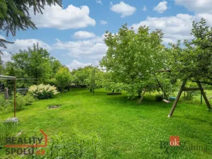 Prodej bytu 3+kk, Dvůr Králové nad Labem, Klazarova, 390 m2