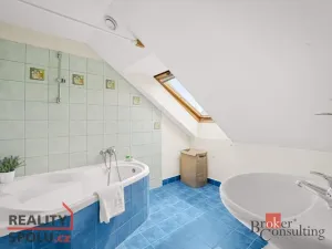 Prodej bytu 3+1, Dvůr Králové nad Labem, Klazarova, 100 m2