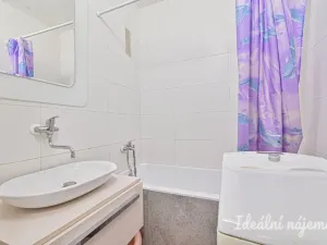 Pronájem bytu 3+1, Brno - Obřany, Fryčajova, 71 m2