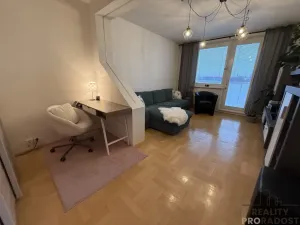 Pronájem bytu 3+1, Olomouc, Kmochova, 74 m2