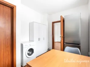 Pronájem bytu 1+1, Praha, Kukelská, 26 m2