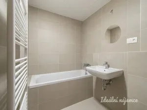 Pronájem bytu 1+kk, Praha - Uhříněves, Ke kříži, 33 m2