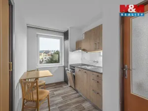 Pronájem bytu 1+1, Náchod, Raisova, 32 m2