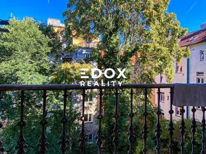 Prodej bytu 2+kk, Praha - Smíchov, U Santošky, 39 m2