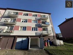 Prodej bytu 3+1, Žatec, Bratří Čapků, 81 m2