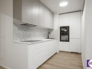 Prodej bytu 4+kk, Praha, Novodvorská, 76 m2