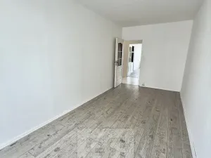 Pronájem bytu 2+1, Praha - Vršovice, Uzbecká, 56 m2