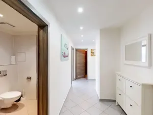 Pronájem bytu 2+kk, Praha - Holešovice, Na Maninách, 65 m2