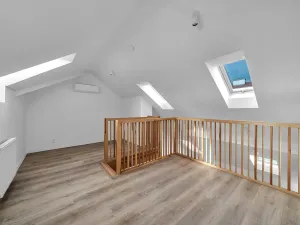 Pronájem bytu 2+1, Praha - Smíchov, Grafická, 64 m2