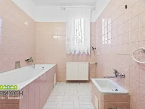 Prodej rodinného domu, Hronov, Karoliny Světlé, 250 m2