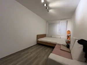 Pronájem bytu 3+1, Pardubice - Polabiny, kpt. Bartoše, 60 m2