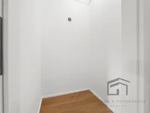 Pronájem bytu 3+kk, Praha - Libeň, Sokolovská, 64 m2