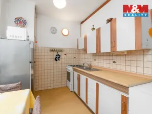 Prodej bytu 2+1, Ústí nad Labem - Bukov, Bratří Čapků, 52 m2