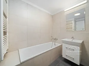 Pronájem bytu 2+kk, Praha - Chodov, Líbalova, 51 m2