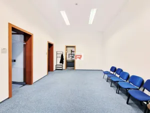 Pronájem kanceláře, Olomouc, Dolní náměstí, 67 m2