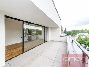 Pronájem rodinného domu, Praha - Stodůlky, Ke Koh-i-nooru, 282 m2