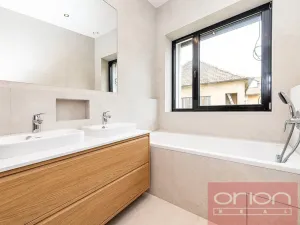 Pronájem rodinného domu, Praha - Stodůlky, Ke Koh-i-nooru, 282 m2