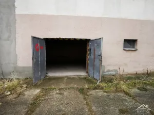 Pronájem garáže, Jihlava, 100 m2