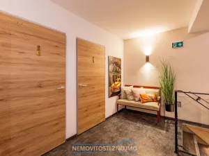 Prodej restaurace, Retz, Znaimerstraße, 200 m2