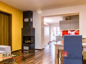 Pronájem bytu 3+1, Hradec Králové - Pražské Předměstí, Habrmanova, 91 m2