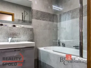 Pronájem bytu 3+1, Hradec Králové - Pražské Předměstí, Habrmanova, 91 m2