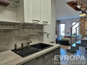 Prodej bytu 4+kk, Praha - Radotín, Na Krupičárně, 96 m2