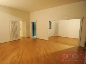 Pronájem bytu 3+1, Praha - Nové Město, Odborů, 104 m2