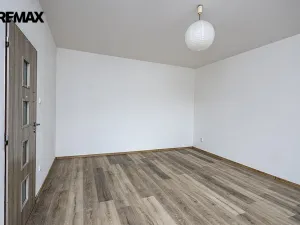 Pronájem bytu 2+1, Strakonice - Strakonice II, Komenského, 60 m2