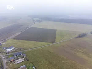 Prodej pozemku pro bydlení, Uhersko, 1000 m2