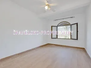 Prodej bytu 4+kk, Alicante, Španělsko, 150 m2