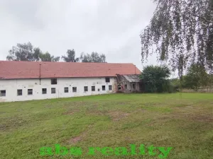 Prodej zemědělského objektu, Dolní Chvatliny, 1691 m2