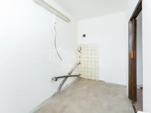 Prodej bytu 3+1, Praha - Modřany, Poljanovova, 62 m2