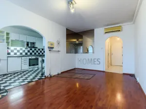 Prodej bytu 3+1, Praha - Prosek, Lovosická, 67 m2