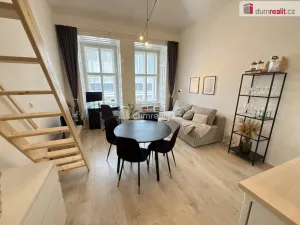 Pronájem bytu 1+kk, Praha - Smíchov, Na Valentince, 42 m2