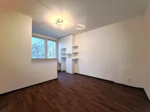 Pronájem bytu 1+kk, Kladno, Benešovská, 28 m2