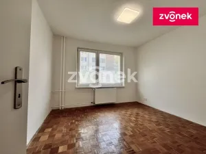Pronájem bytu 4+1, Zlín, Okružní, 80 m2