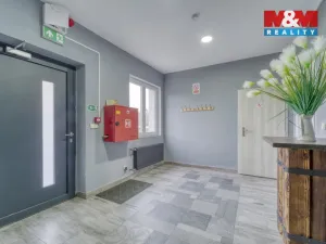 Prodej obchodního prostoru, Stružná, 216 m2