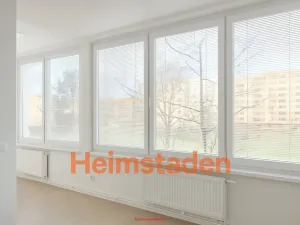 Pronájem kanceláře, Havířov - Město, nám. Republiky, 72 m2