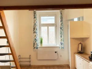 Pronájem bytu 1+kk, Praha - Vršovice, 28. pluku, 27 m2