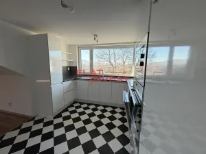 Pronájem bytu 2+kk, Liberec, Generála Svobody, 70 m2